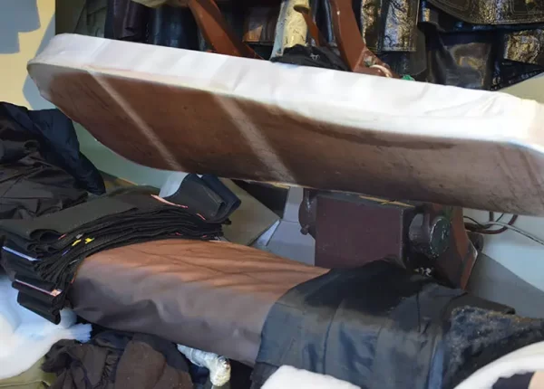 Deri Mont Nasıl Temizlenir Görseli